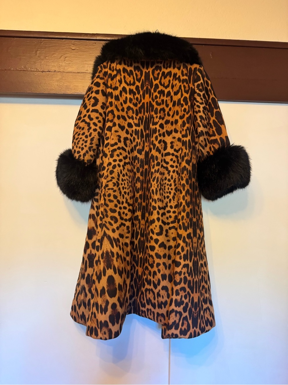 Charlotte Simone Edie Leopard Print Faux Fur Trim Coat - Black & Pink cuffs! - Picture 7 of 9